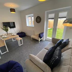 Homestay Abode - Silver Sands