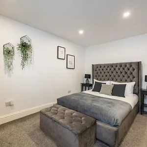 Apartment Albert Rd By The V Group