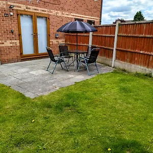 2br-dean House-kitchen-dog Friendly-parking-fast Wifi Doncaster