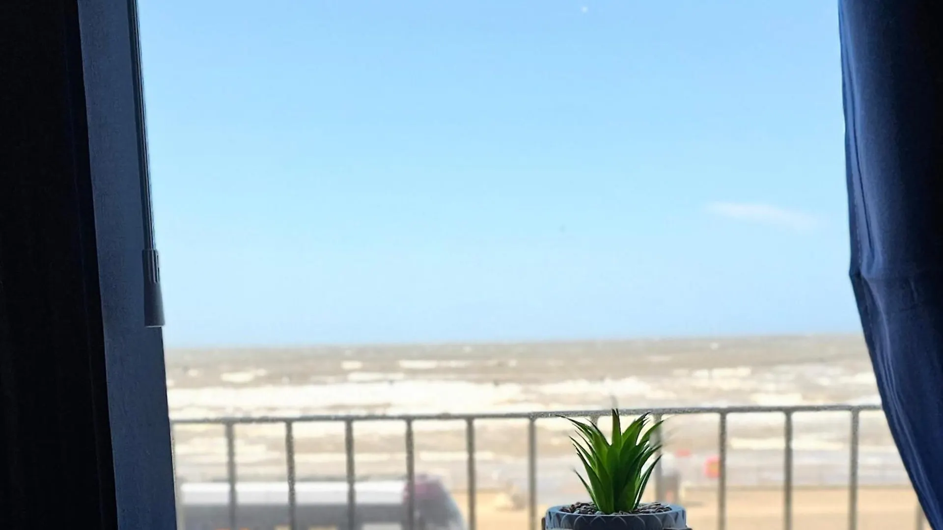 Sapphire Hotel Blackpool Promenade 3*,